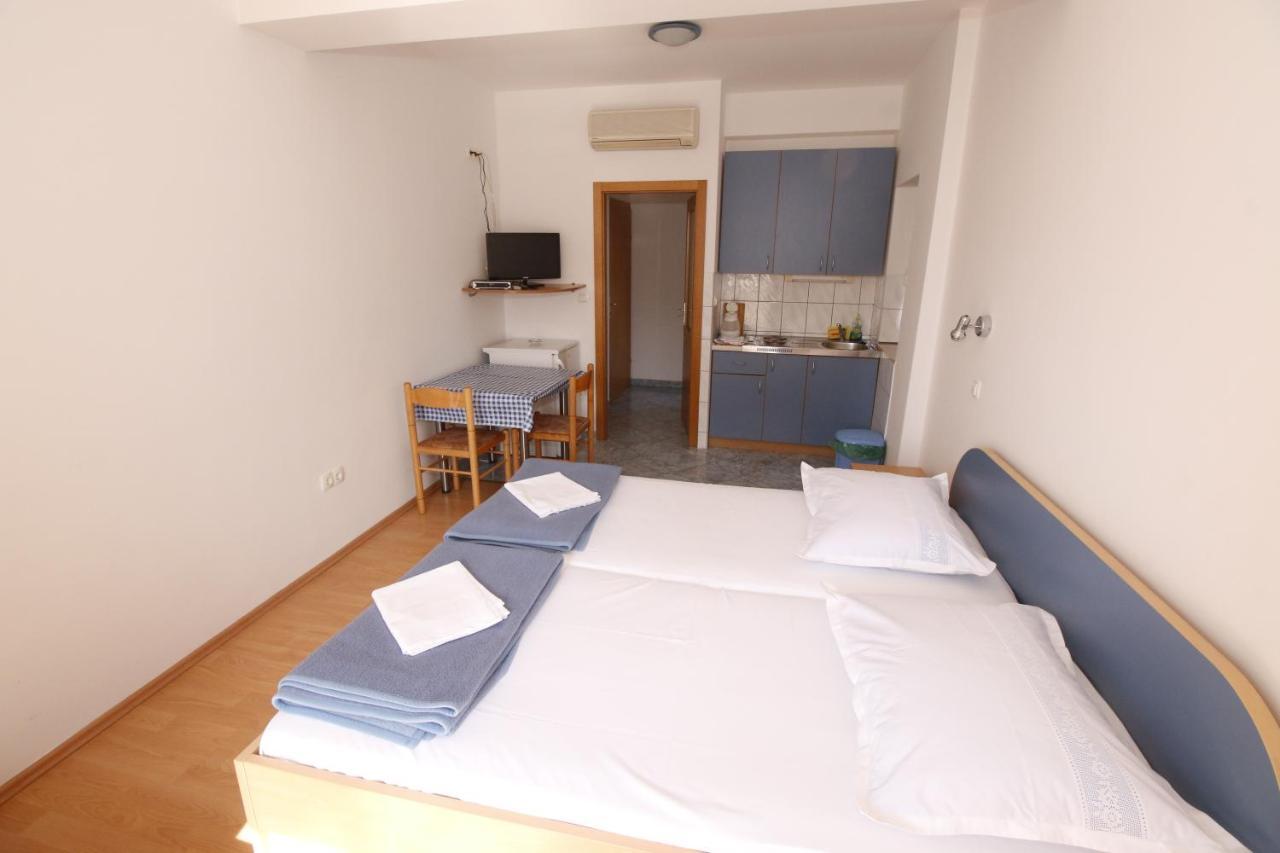 Omis - Michy Apartments Экстерьер фото