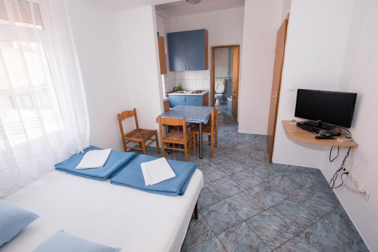 Omis - Michy Apartments Экстерьер фото
