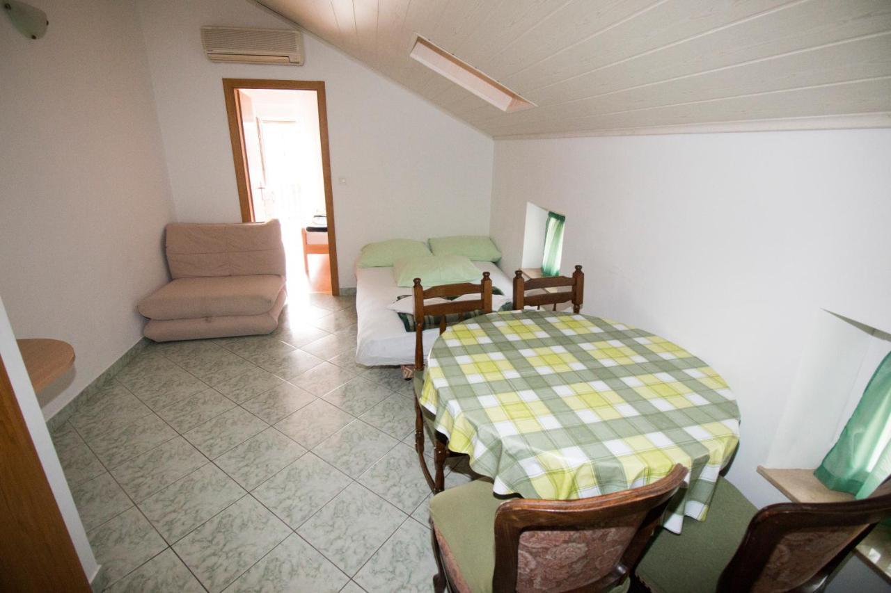 Omis - Michy Apartments Экстерьер фото